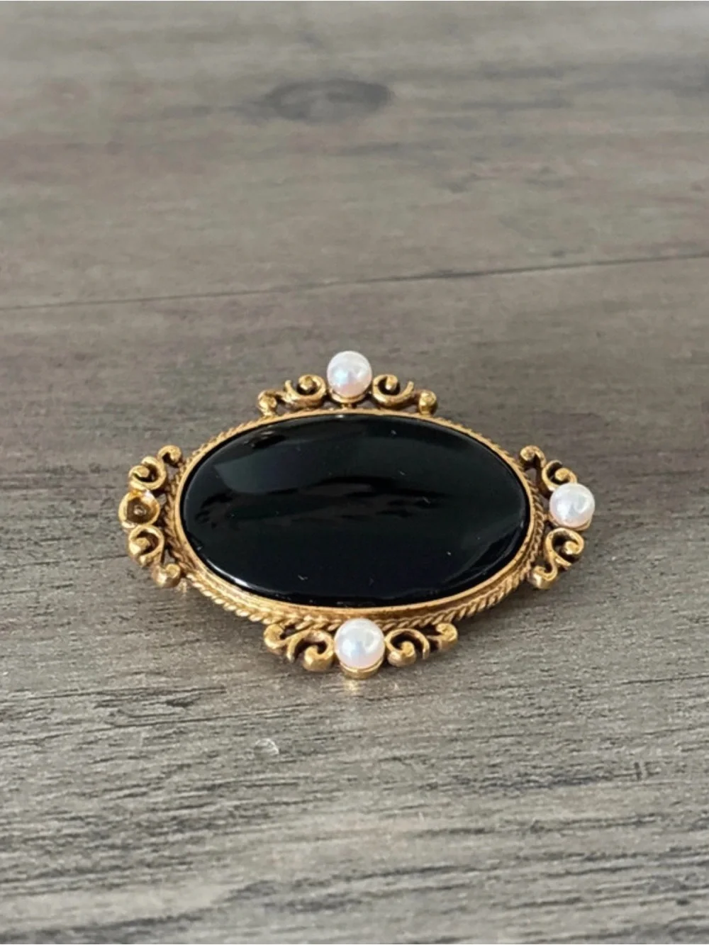 Museum of Fine Arts Black Onyx & Pearl Ornate Brooch - Women Jewelry